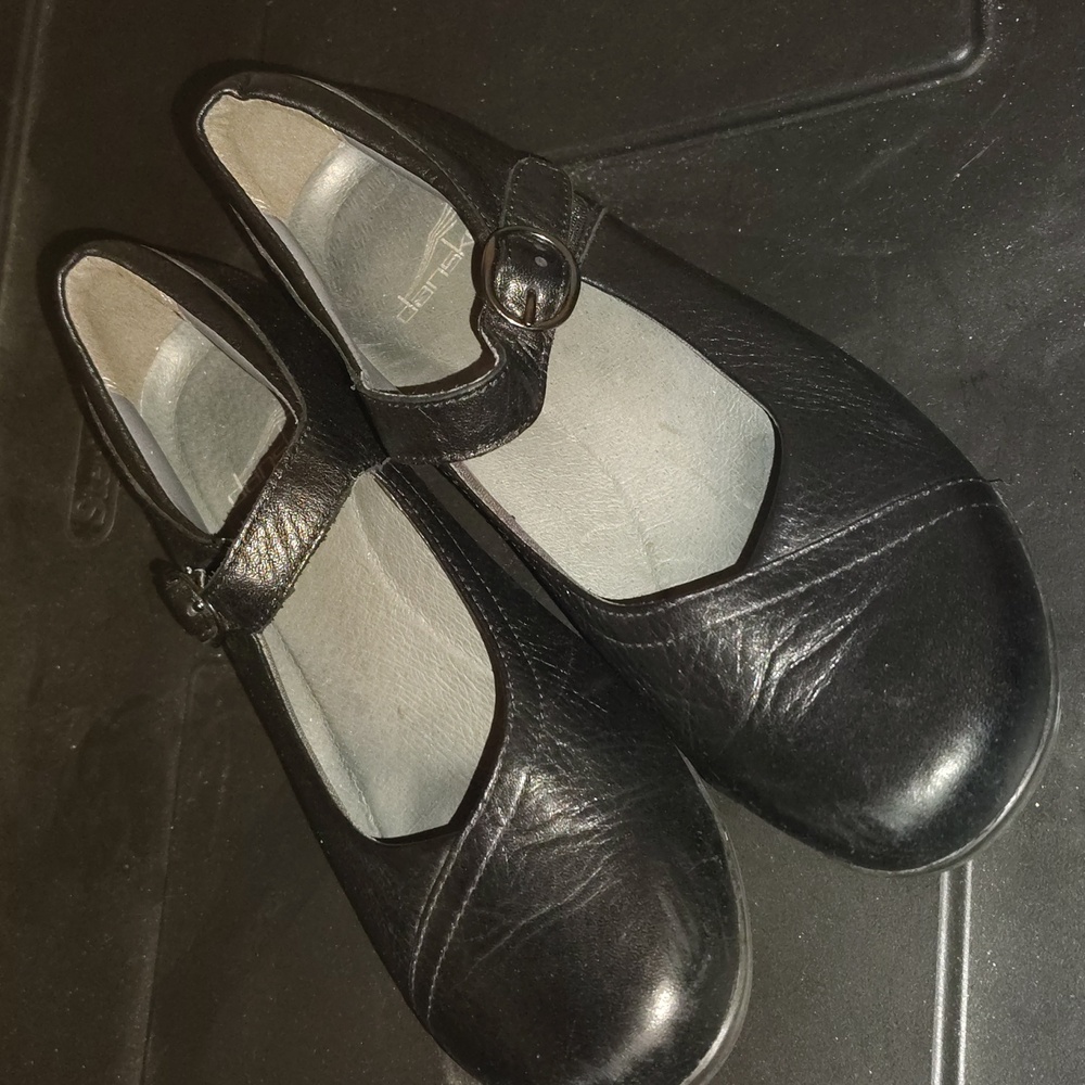 Dansko Fawna Maryjane in Black Milled Napa Leather Size 38